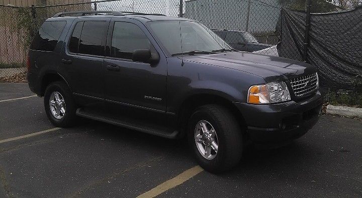 2004 Ford Explorer