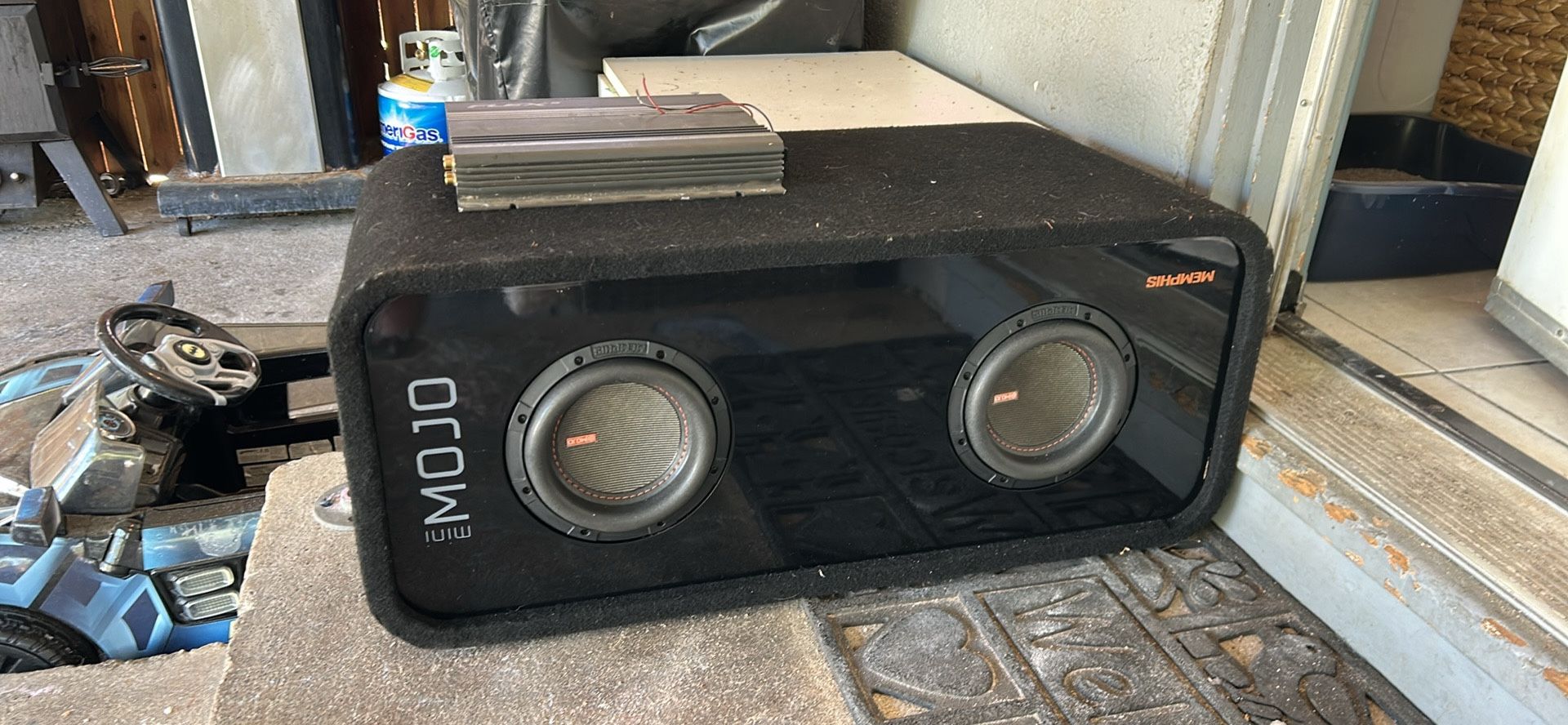 Dual 6.5 Memphis Mini Mojo - Sub. Alpine Flex 5 1000watt Amp