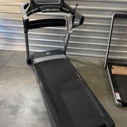 Nordictrack elite cheap 1000 treadmill review