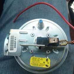 Tridelta Furnace Pressure Switch FS6203A-2394 .88 WC