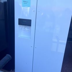 Frigidaire Refrigerator 