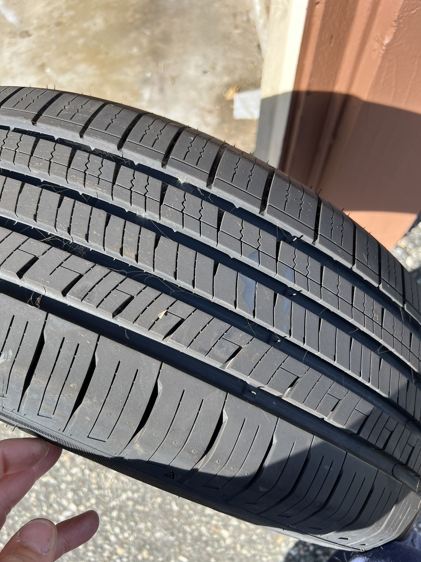 Prinx HiCity HH2 215/60R16