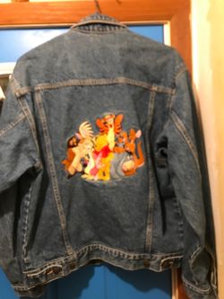 Vintage winnie Pooh, jean jacket , woman’s M, (READ DESCRIPTION)