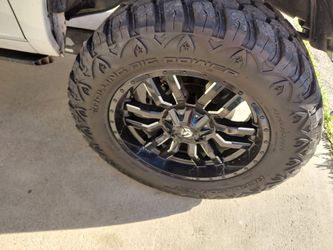 22 inch wheels 37 mud tire.