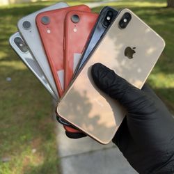 iPhone 8 / 8 Plus / X / XR / XS Max & Unlocked / International Available  
