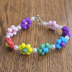 Rainbow Daisy Chain Bracelet!