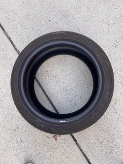 255/45/18 Tire