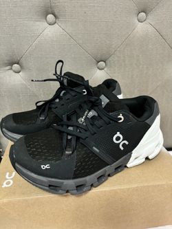 On cloud tenis