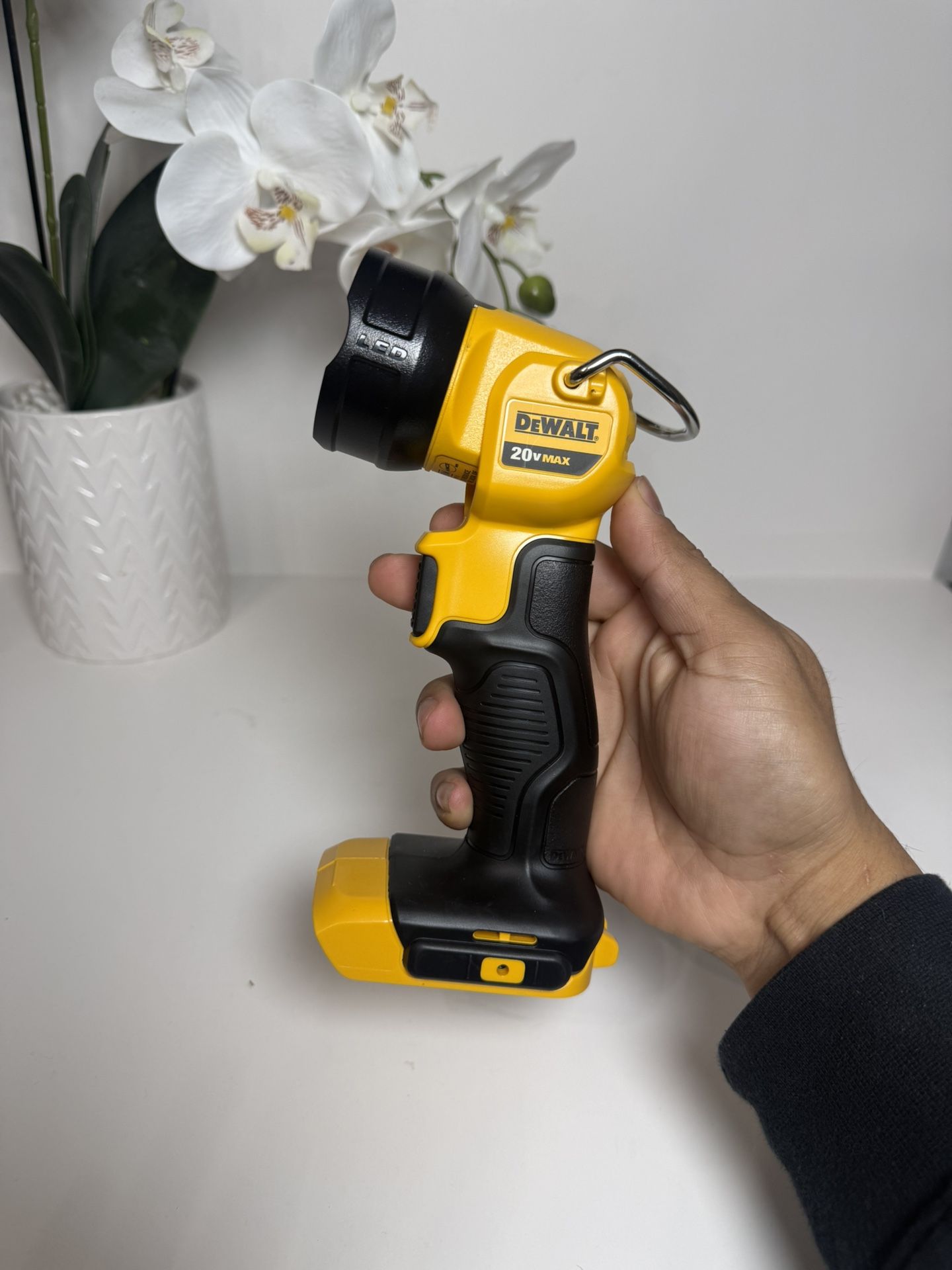 Dewalt Hand Light LED 20v