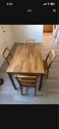 Kitchen table