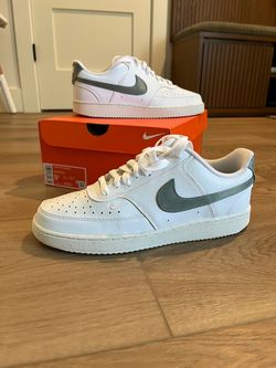 Woman’s Nike MC Trainer 2 Size 8.5
