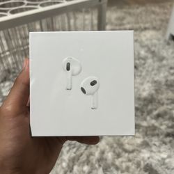 AirPod Gen 3