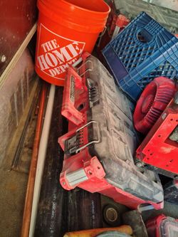 Milwaukee packout tool box