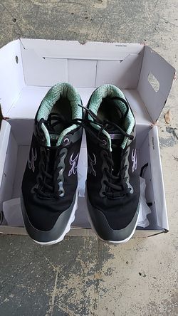 G-DEFY Sneakers Size 9