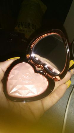 Too faced highlighter