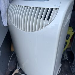 Have Control 9000  Btu La Tv No tiene Controls 24 Pulgadas Negociable 