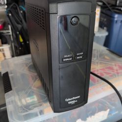 CyberPower UPS 1500VA AVR