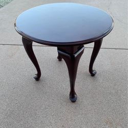 Round Mahogany Side Table 