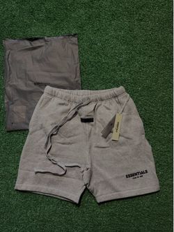ESSENTIAL SHORTS GRAY