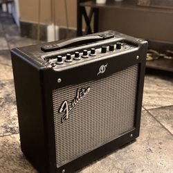 Fender Mustang 1(v.2) guitar amp