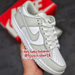 Nike Dunk Low Photon Dust 17