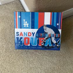 Brand New In The Box, Los Angeles Dodgers Sandy Koufax Action Statue