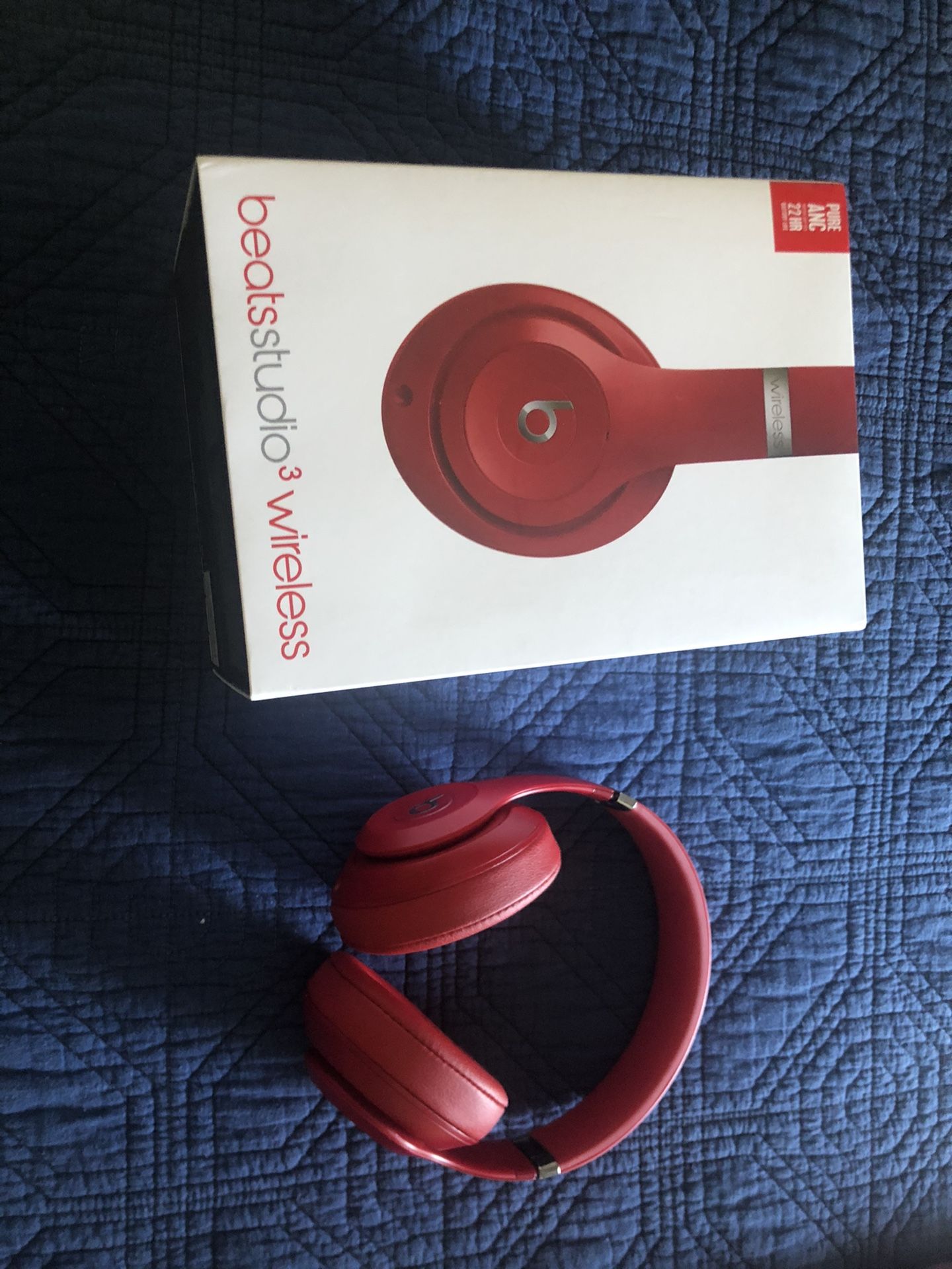 Beats studio 3 box and case included
