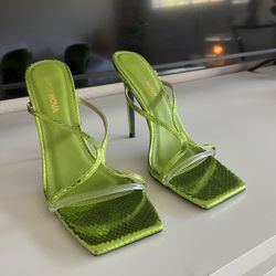 Fashion Nova Like Green Heels