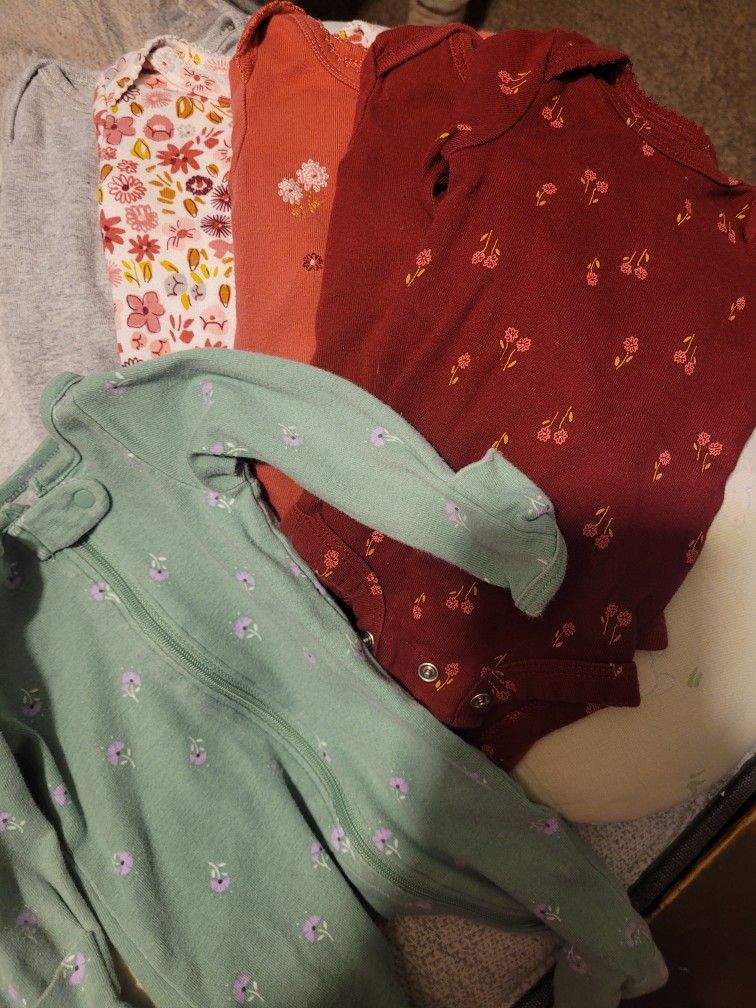Newborn Girl Clothes