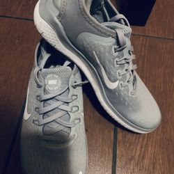 Nike Shoes $10