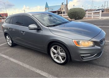 2016 Volvo V60 • T5 Premier Plus Wagon 4D