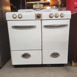 Vintage Gas Magic Chef Oven