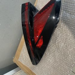 2022-2025 Hyundai Tucson Left Tail Light 