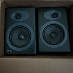 Audioengine A5+ Wireless Bluetooth 