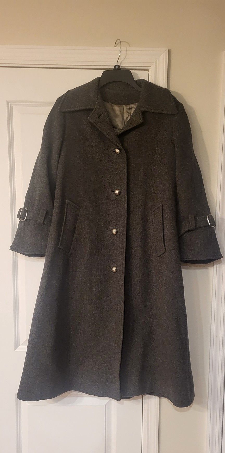 Grey Coat Med /large