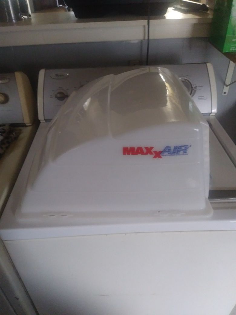 MAXX AIR VENT COVER FOR CAMPER