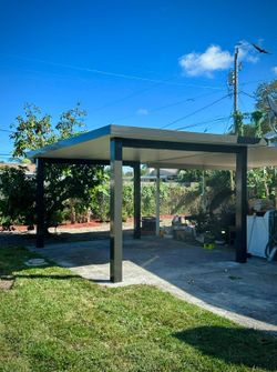 Custom Pergolas, Patio Covers, Decks, Screen Enclosures