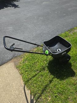 Sta-Green Broadcast Spreader – Works Great