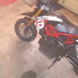 Aprilia Dorsoduro 900  $$175 Obo