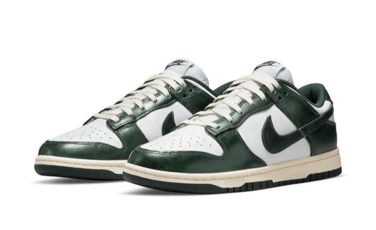 Women’s Nike Dunk Lows In Vintage Green
