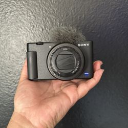 Sony - ZV-1