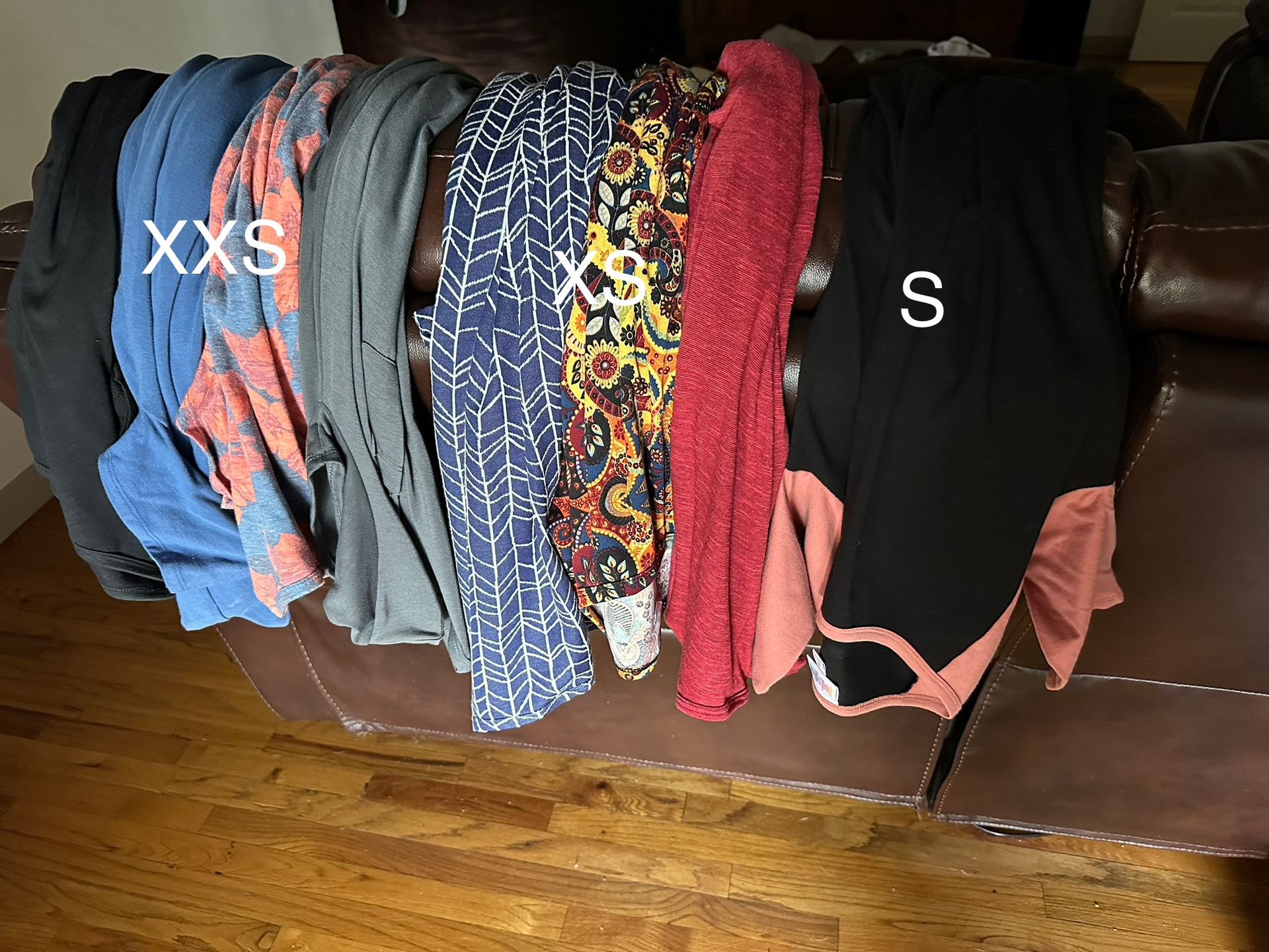 (8) LulaRoe Dresses (4) XXS, (3) XS & (1) S