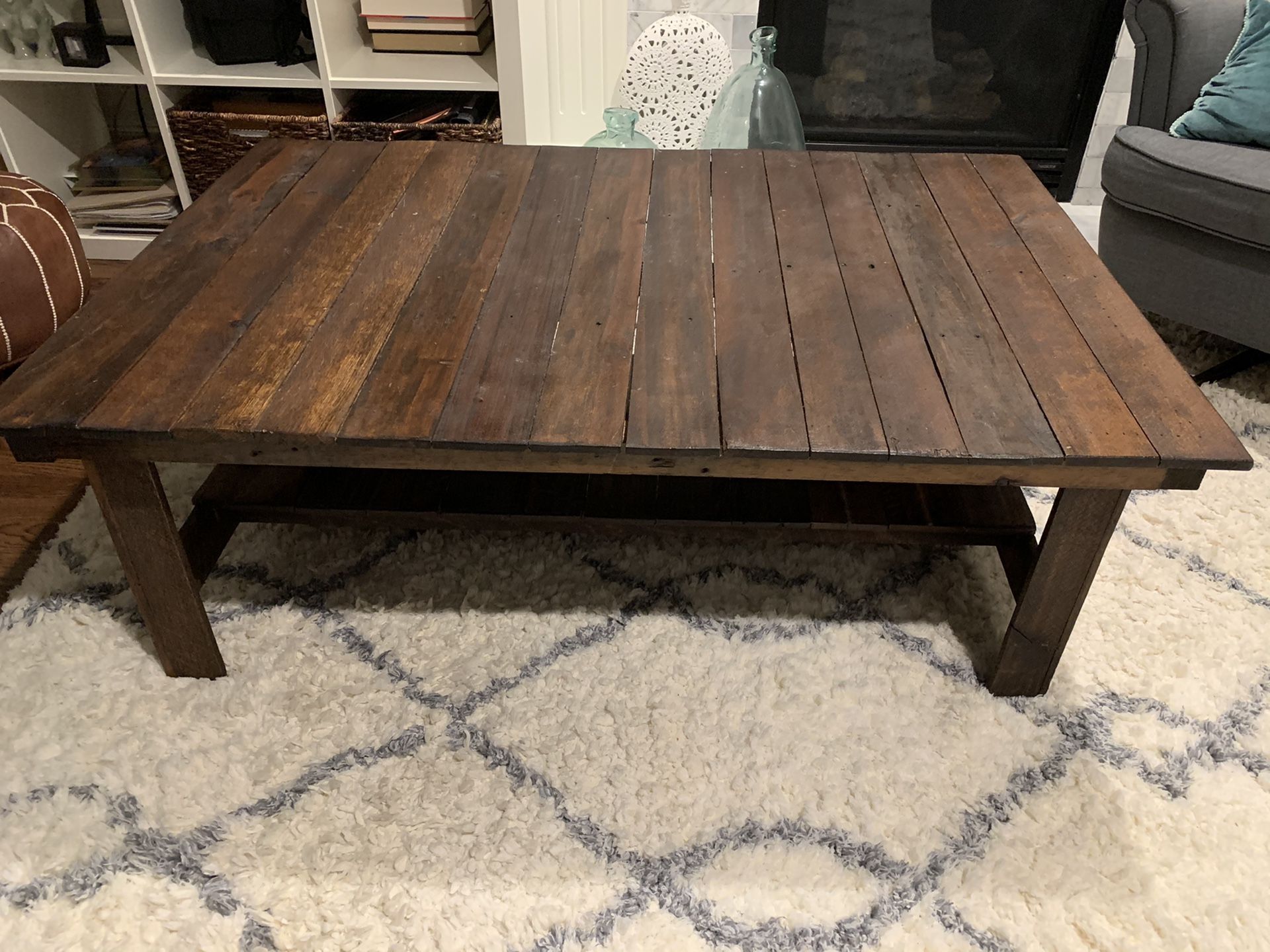 Rustic coffee table with two end tables