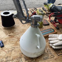 Drywall texture hopper and gun