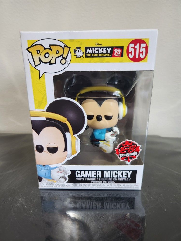 Funko POP EXCLUSIVE Sitting Gamer Mickey Mouse #515 90 Years Disney Figure