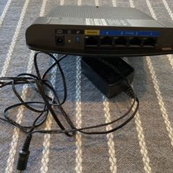 CISCO Linksys E2500 