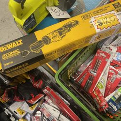 DeWalt 3/8” Ratchet (Atomic Compact Series)