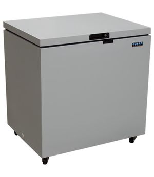 Photo Commercial Chest Freezer 8 Cubic Foot Capacity 35” inches Wide