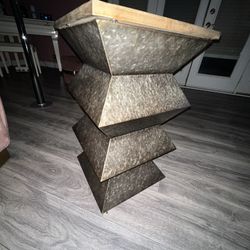 2 End Tables ***ESTATE SALE***
