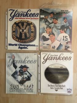 👁️  (23) NEW YORK YANKEES (Original) YEARBOOKS * (1971 thru 2009) 😎